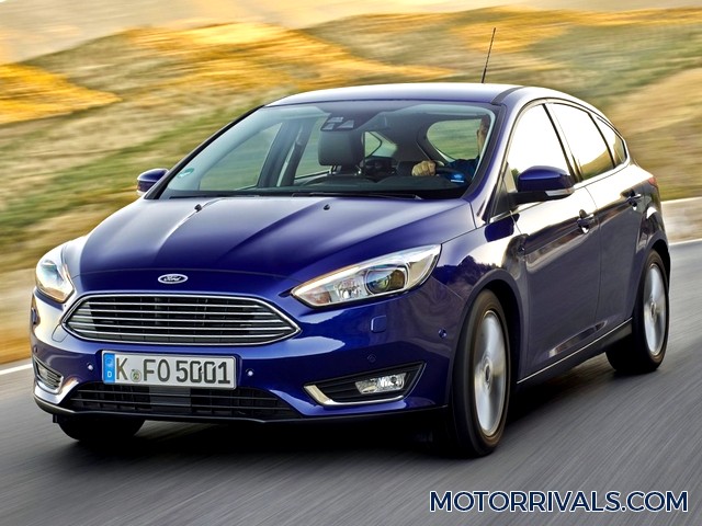 2017 Ford Focus Hatchback Front Side View