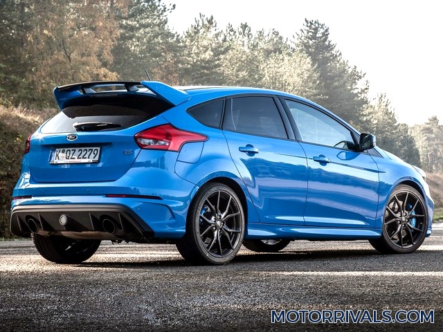 2016 Ford Focus RS Side Rear View