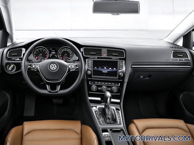 2016 Volkswagen Golf 4 Door Interior