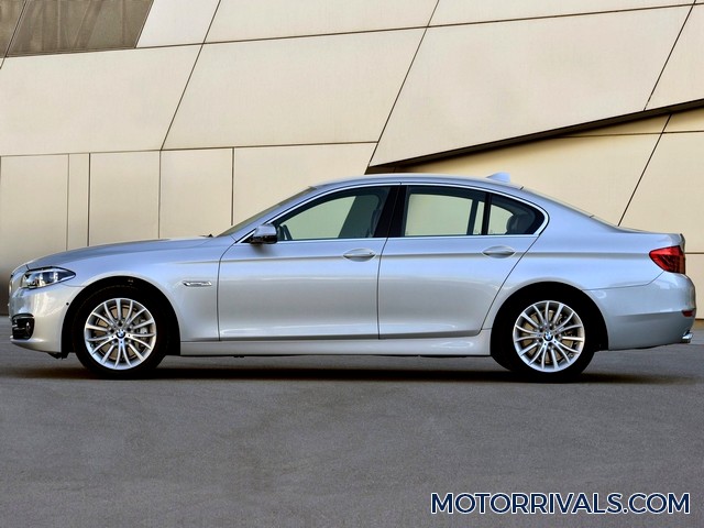 2016 BMW 5 Series Side View