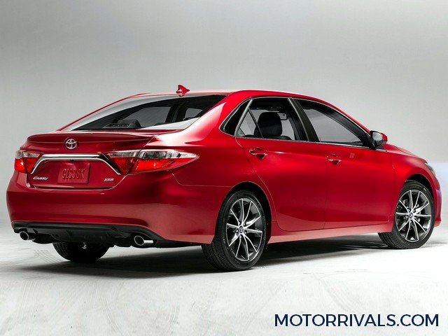 2016 Toyota Camry Side Rear View